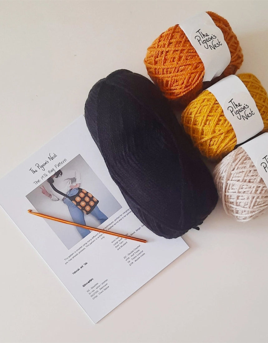 Crochet Bag Kit, 1970's Summer Fashion, The Pigeon's Nest