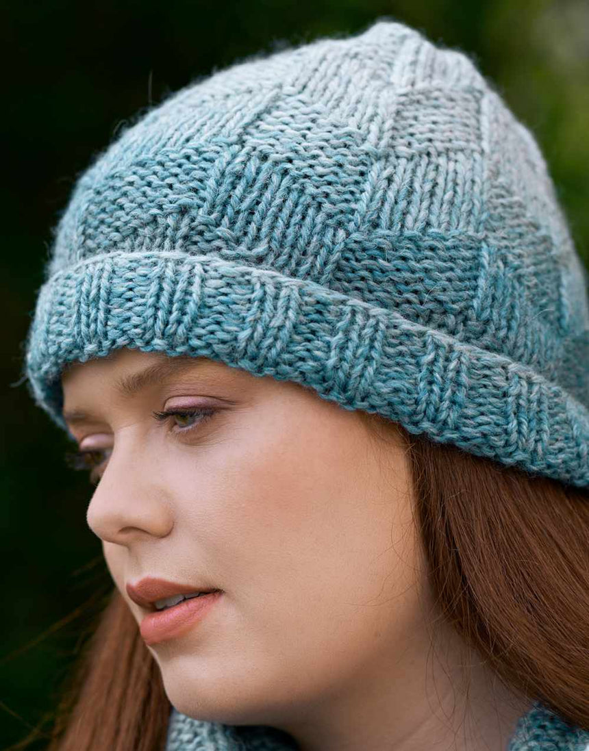 Lumi Hat & Scarf Knitting Pattern for Retreat Twist Chunky Yarn, Chloe Birch