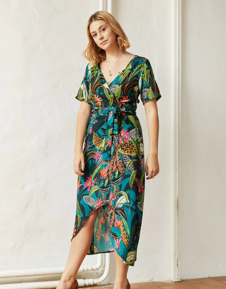 Savannah Wrap Dress Sewing Pattern, Atelier Jupe