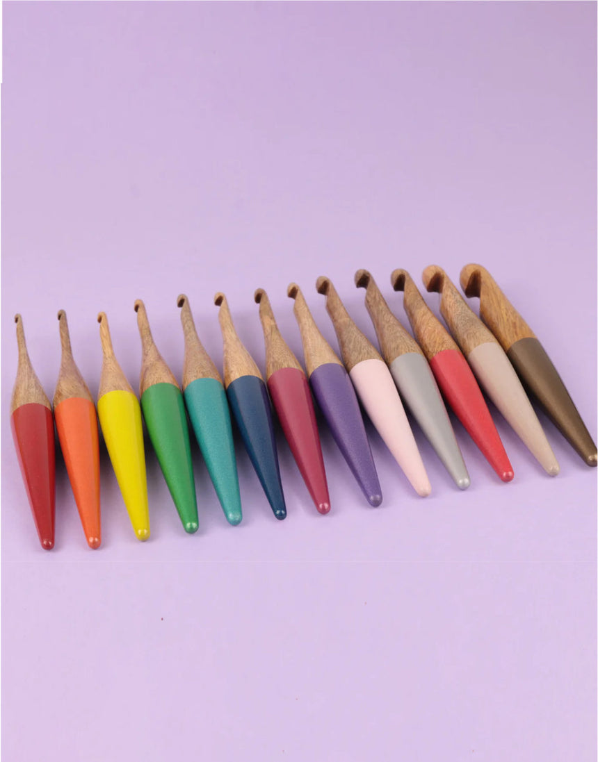 Bohin Mango Wood Crochet Hook