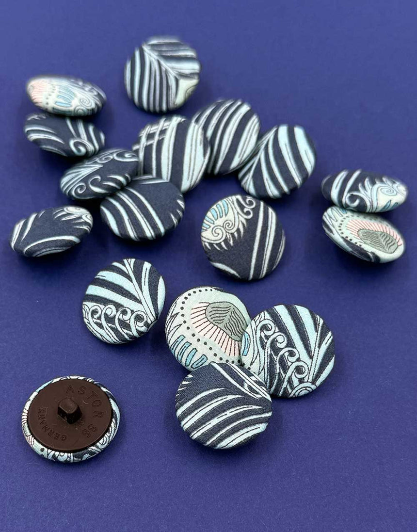 Liberty Fabrics Shank Buttons x 1 Button, 25mm, Cesar