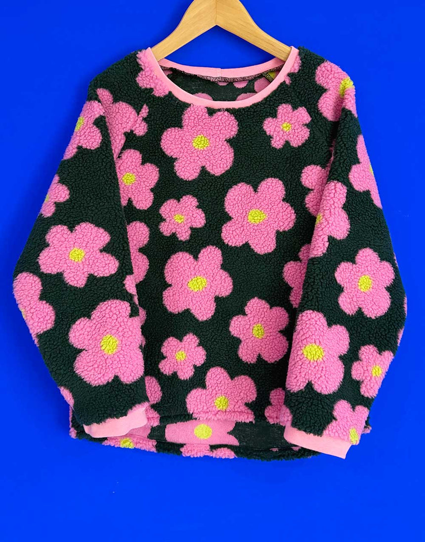 Aspen Kids Groovy Bloom Teddy Fleece Jumper Kit, Pattern Paper Scissors