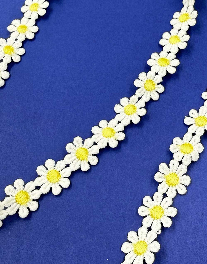 Small White Daisy Trim with Yellow Centres