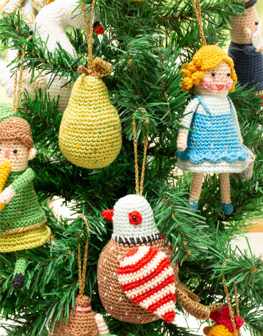 The Twelve Days of Christmas Amigurumi Crochet Decorations Pattern Book, Make Me Roar