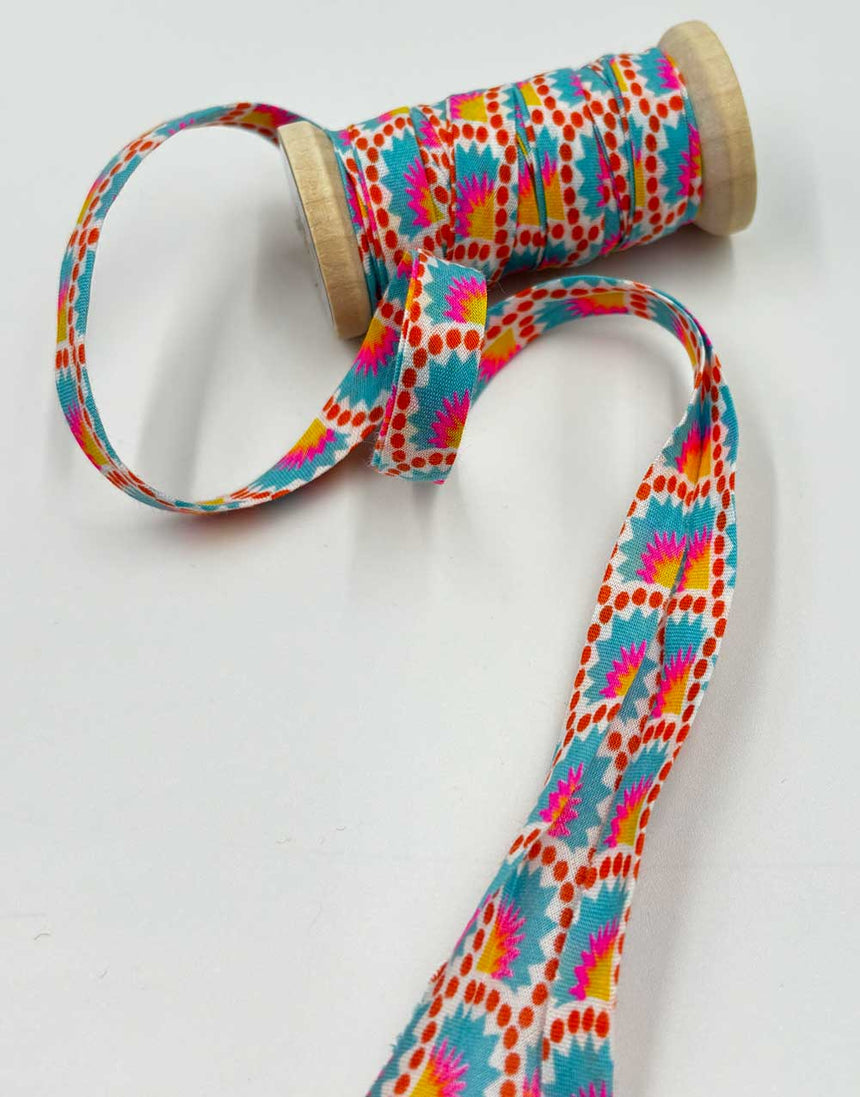 Wasabi Bias Binding on Wooden Reel, 2.5m, Petit Pan