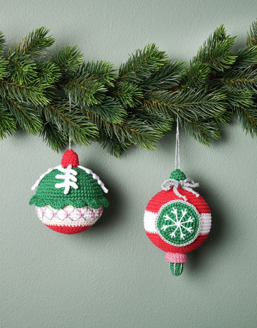 Christmas Tree Baubles (Set of 2) Ricorumi Crochet Kit