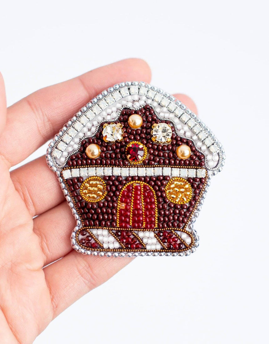 Christmas Themed Beaded Embroidery Brooch Kit, Set of 7