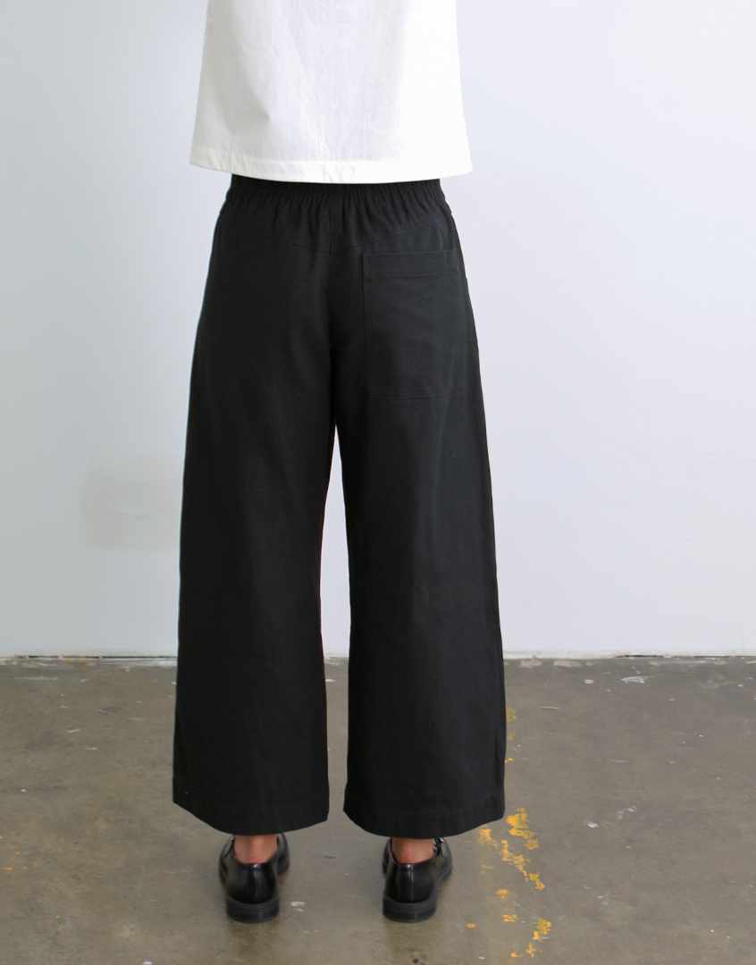 Alba Pants Sewing Pattern, Tessuti