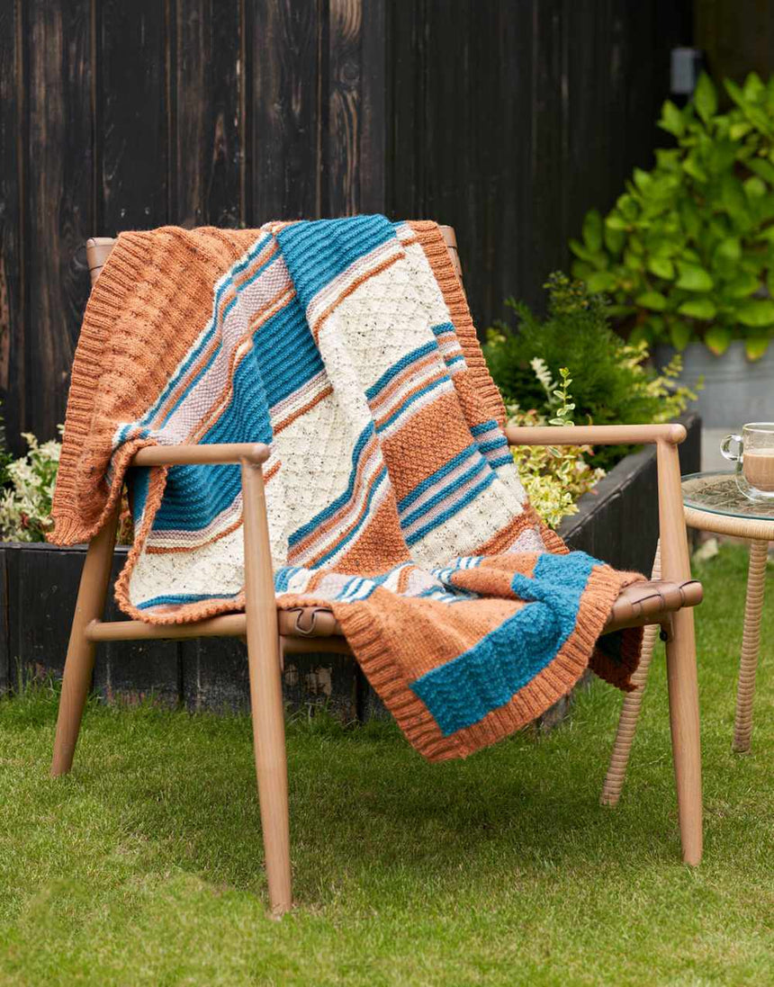 ColourLab Aran Life & Style Knitting Pattern Book