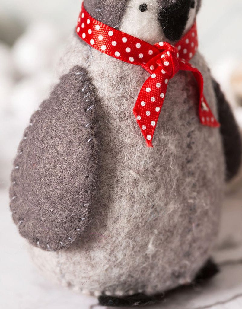 Corinne Lapierre Felt Craft Baby Penguins Felt Craft Kit by Corinne Lapierre 757450336684 757450336684
