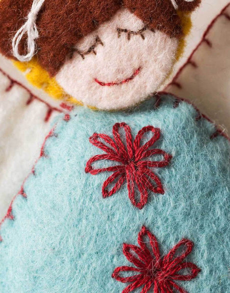 Corinne Lapierre Felt Craft Scandinavian Angels Christmas Embroidered Felt Craft Kit by Corinne Lapierre 0728360520401 728360520401