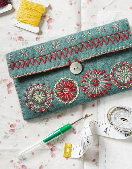Corinne Lapierre Embroidery Sewing Pouch Embroidered Felt Craft Kit by Corinne Lapierre 0608603782677 608603782677