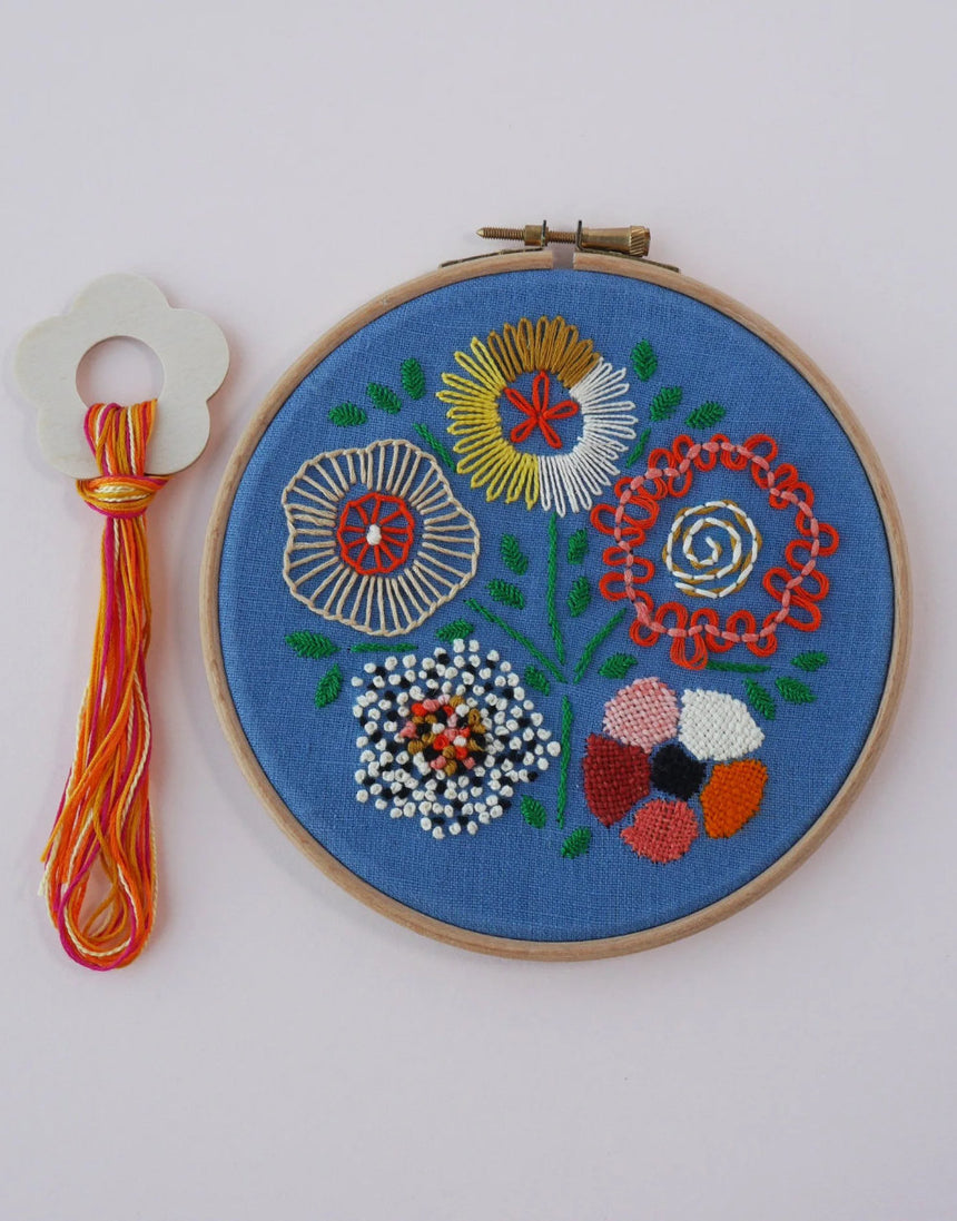 5 Flowers/Stitches Embroidery Kit, Stitch-School