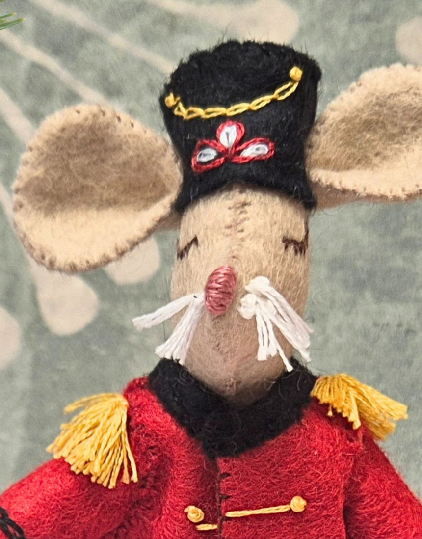 Little Mouse the Nutcracker Felt Craft Mini Kit, Corinne Lapierre