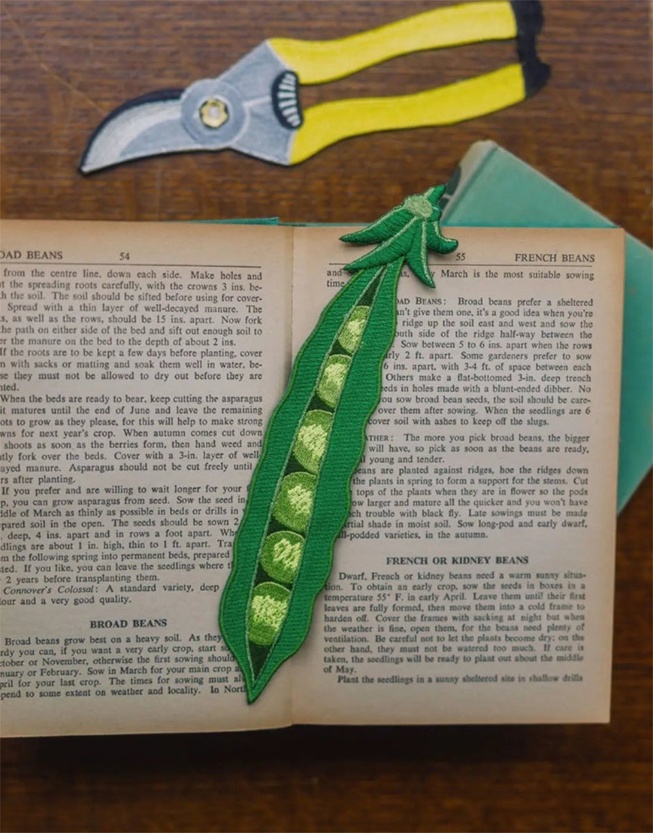 Pea Pod Embroidered Bookmark, Petra Boase – Clothkits