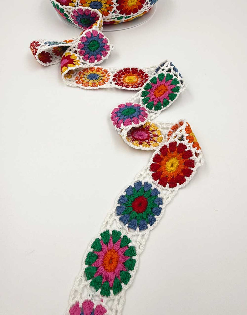 White Crochet Rose Cotton Trimming