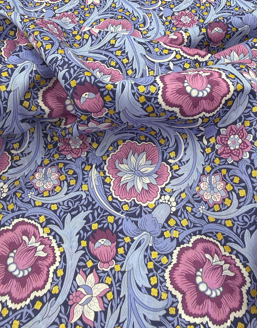 Liberty Fabrics Tana Lawn® Cotton Christmas Fabric Metallic Festive Finesse C