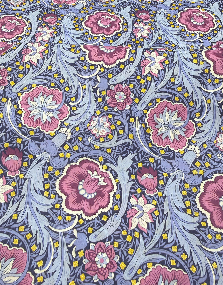 Liberty Fabrics Tana Lawn® Cotton Christmas Fabric Metallic Festive Finesse C