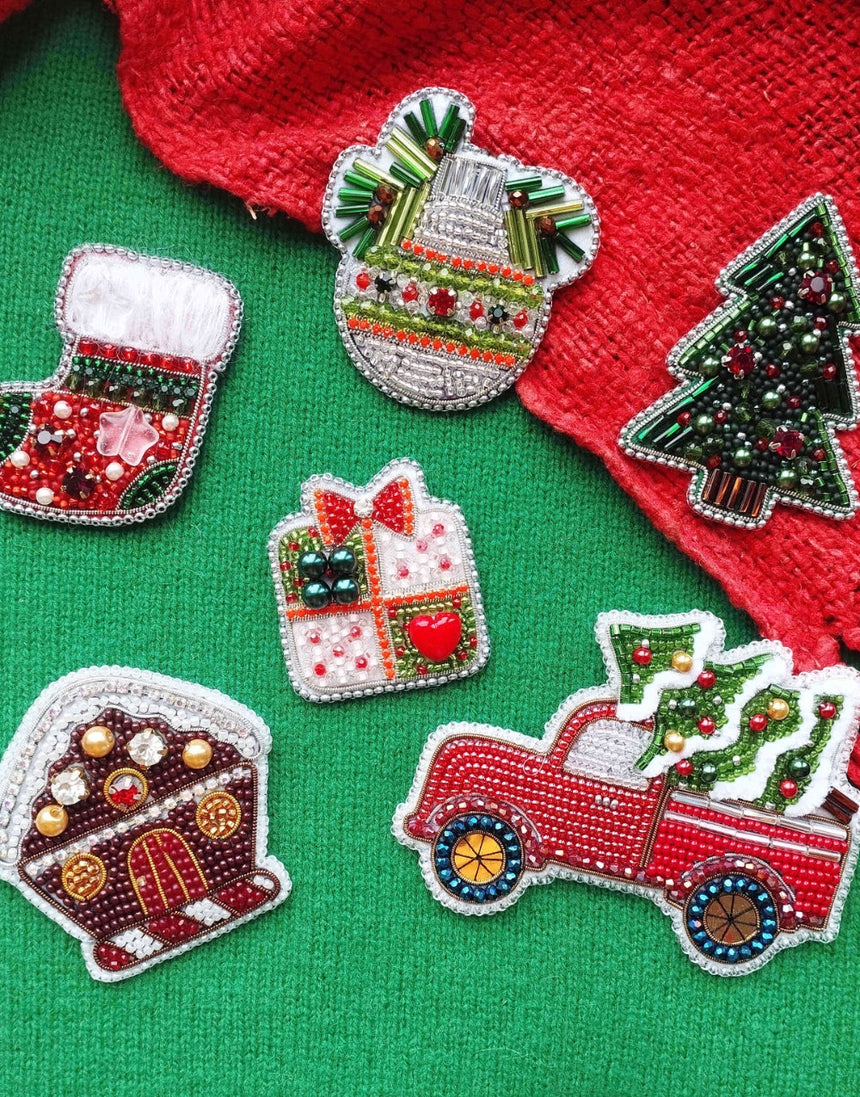 Christmas Themed Beaded Embroidery Brooch Kit, Set of 7