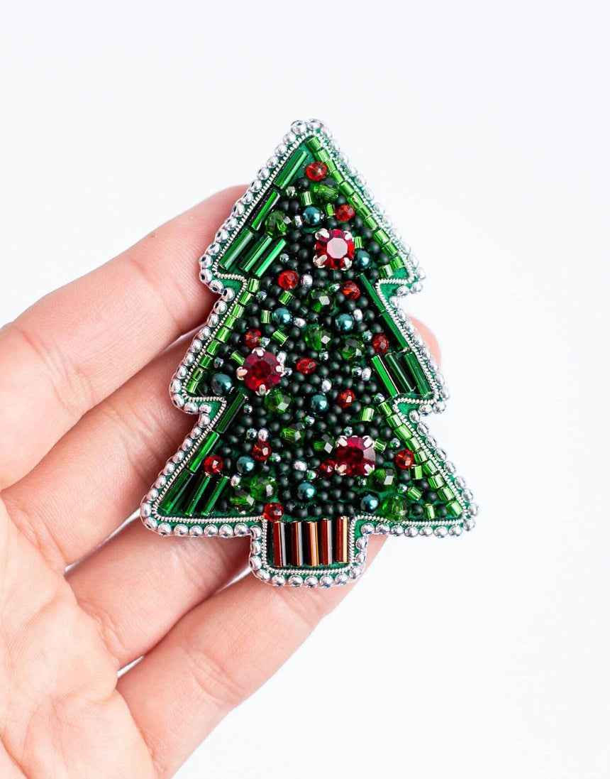 Christmas Themed Beaded Embroidery Brooch Kit, Set of 7