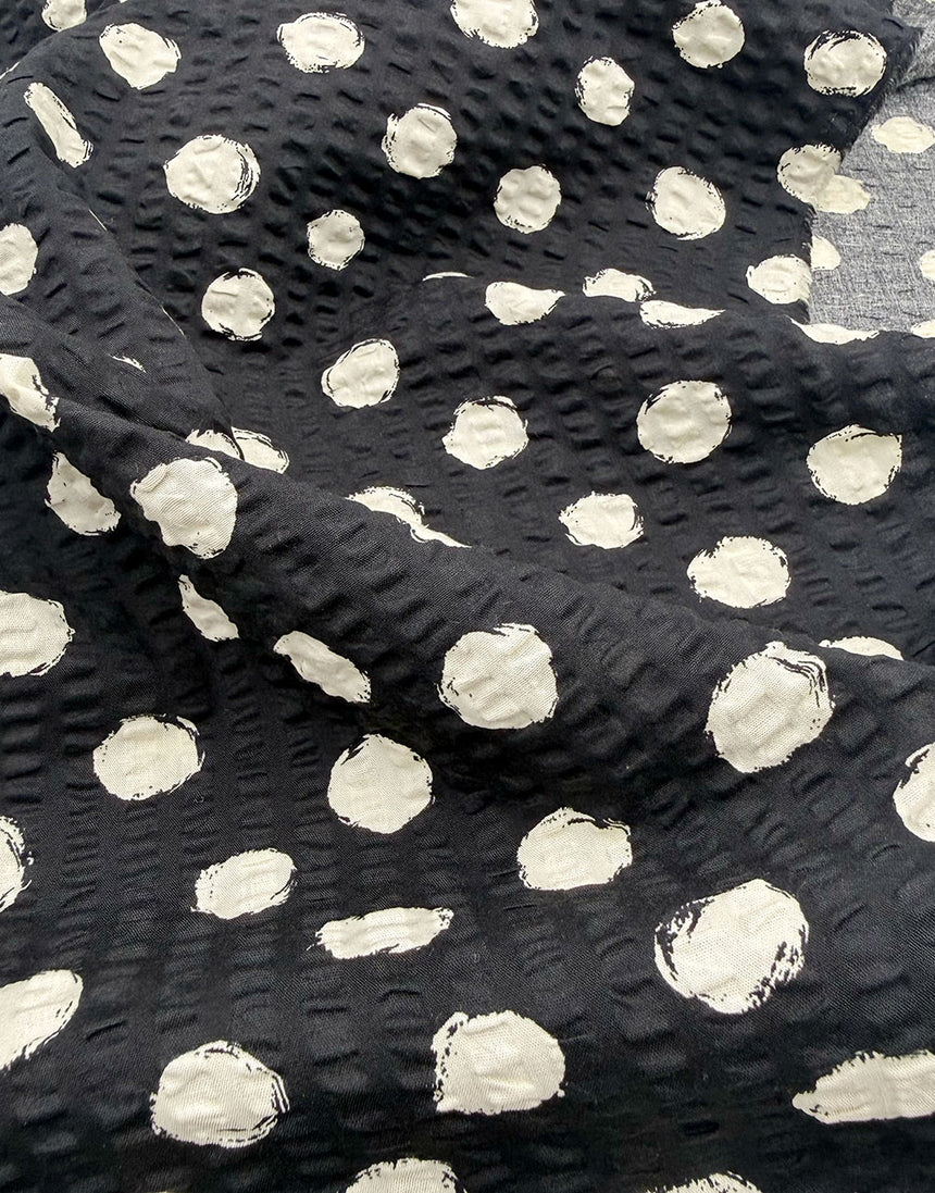 Sevenberry Japanese Ripple Seersucker Cotton Fabric - Black Spotty