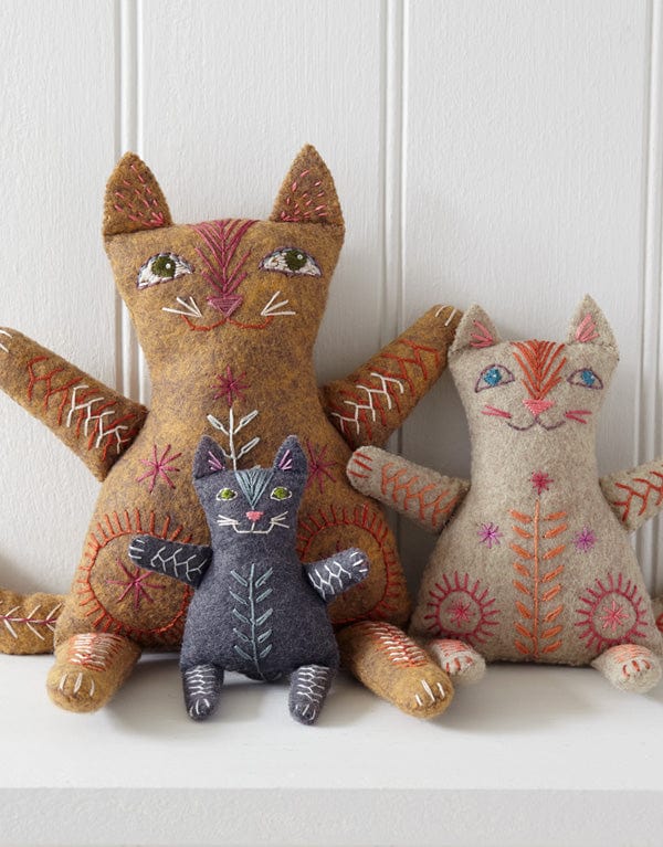 Cat Family, Nancy Nicholson Embroidery Stitch Kit – Clothkits