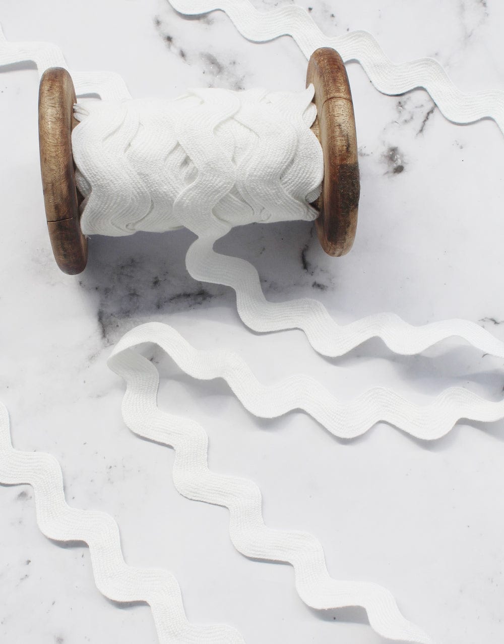 Ric Rac Trim, Various Colours, Large – Clothkits